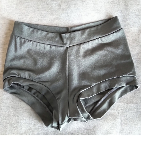 Second Skin Dallas Dance/Gymnastics Shorts - Picture 2 of 4